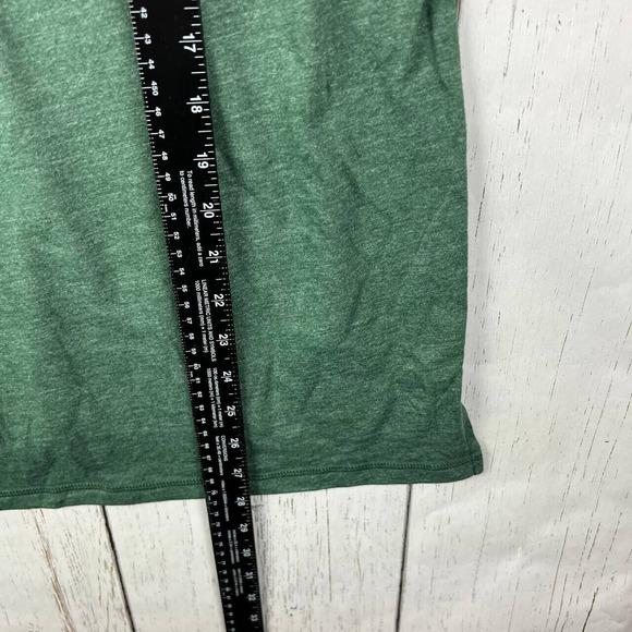 Miami Hurricanes‎ NCAA Medium Fanatics Casual T-Shirt Green New Women - Picture 5 of 7